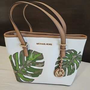 Michael Kors XS Carryall Jet Set Travel Tote In Optic White